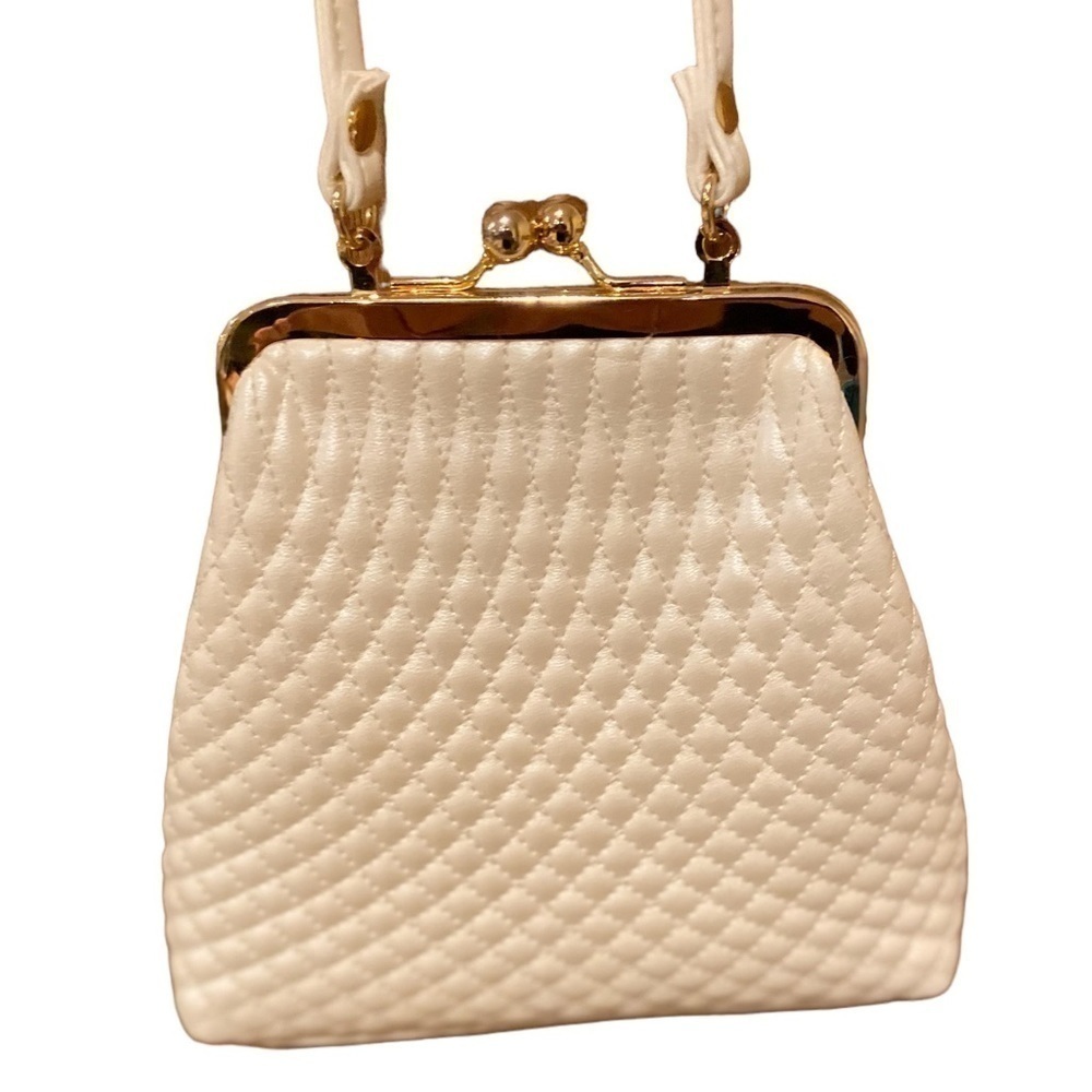 Koschi Quilted Women’s Crossbody/Shoulder Bag - Picture 4 of 8
